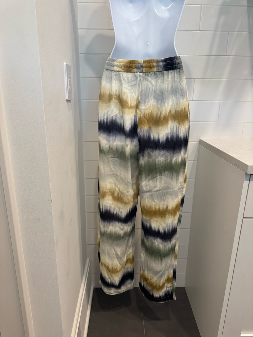 Zara Tie-Dye Wide Leg Pants — Olive, Navy & Mustard - Picture 4 of 8